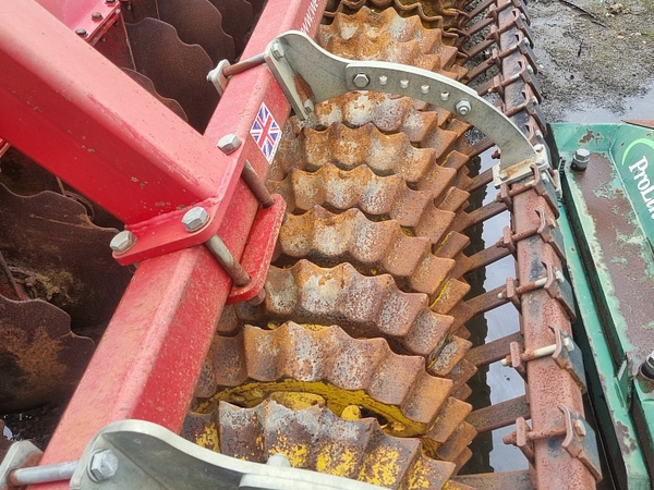 Chris Atkin & Son Ltd - Weaving Sub-Disc